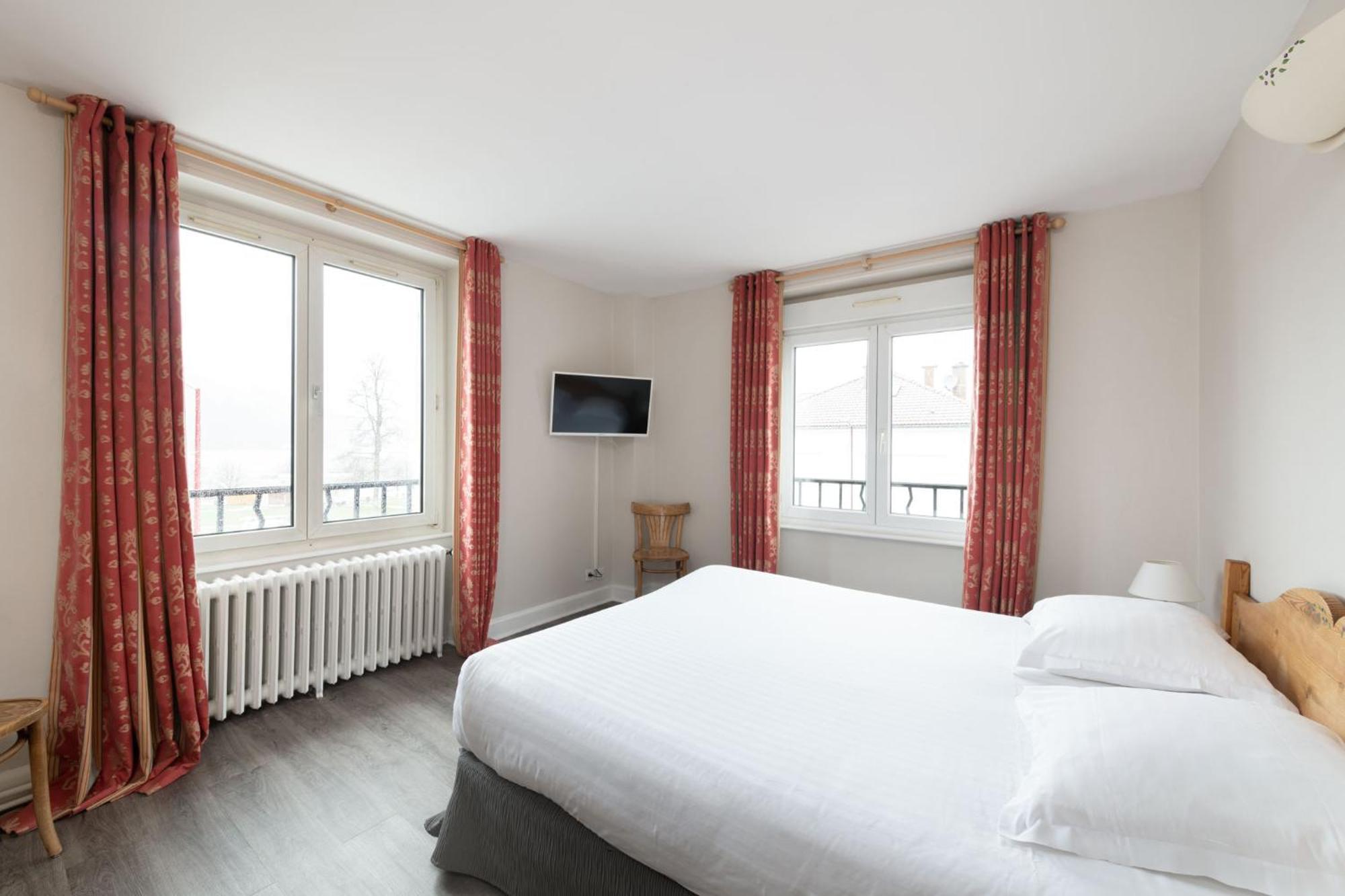 Hotel De La Paix เฌราร์แมร์ ภายนอก รูปภาพ