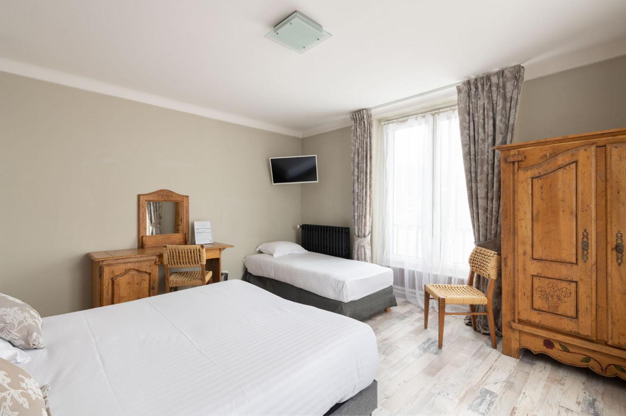Hotel De La Paix เฌราร์แมร์ ภายนอก รูปภาพ