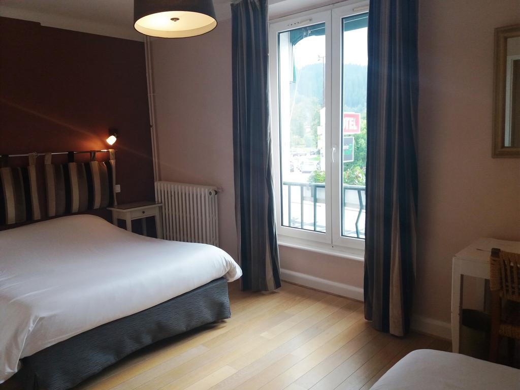 Hotel De La Paix เฌราร์แมร์ ภายนอก รูปภาพ